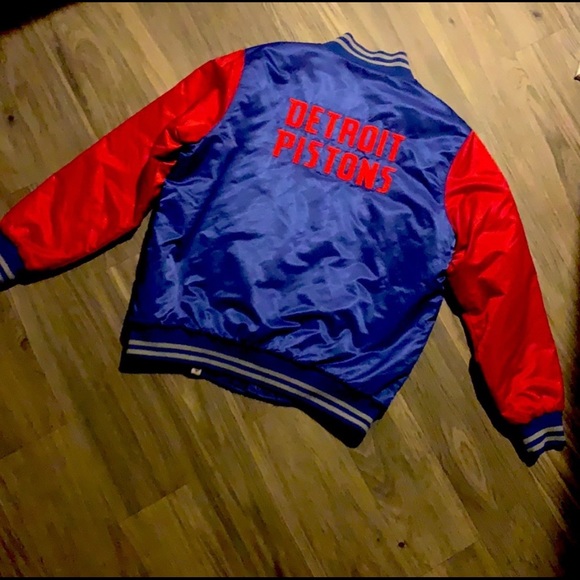 Detroit Pistons Bomber Jacket 🏀🚙 - Picture 2 of 7